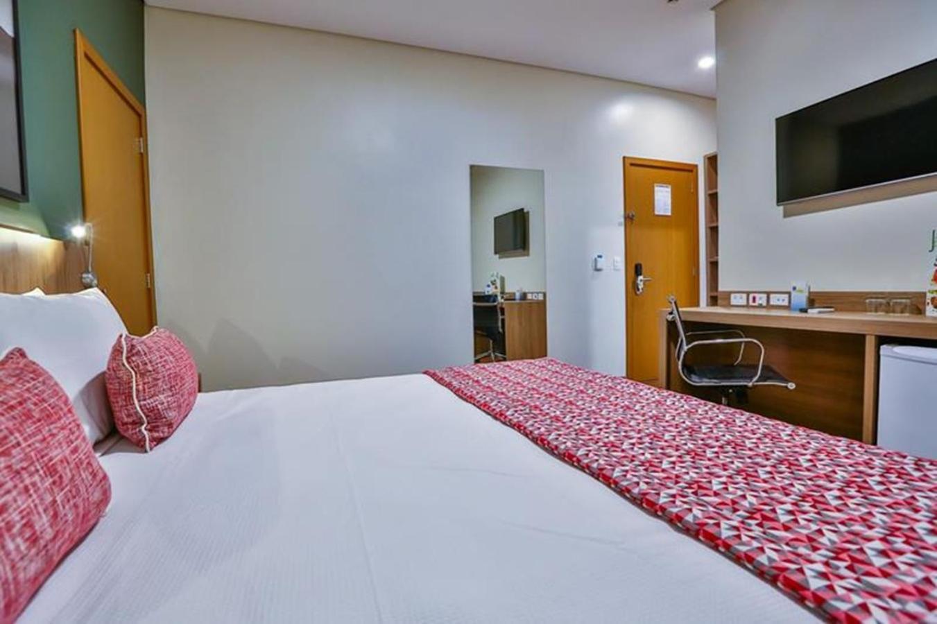 คอมฟอร์ท โฮเทล โมจี กัวคู Hotel โมจิ-กัวซู ภายนอก รูปภาพ