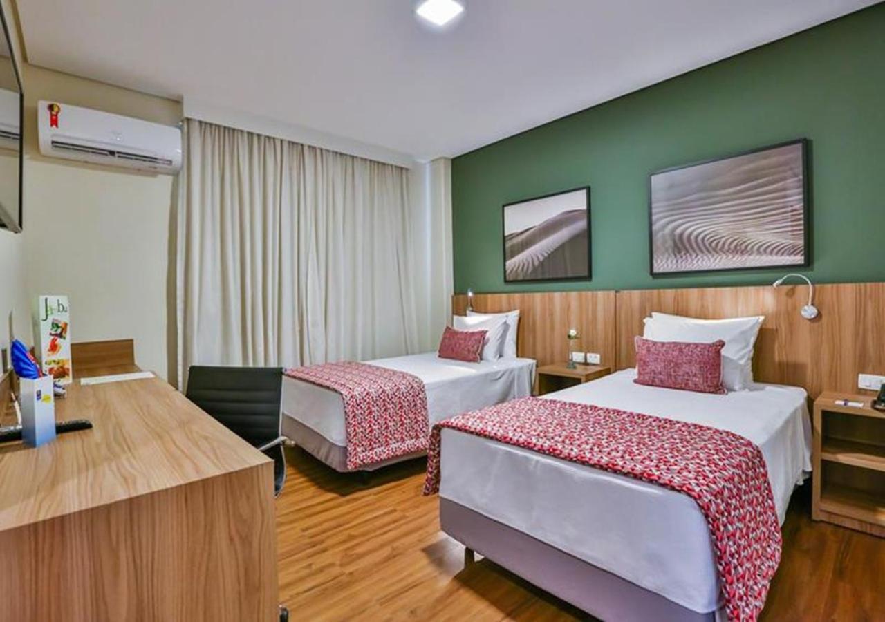 คอมฟอร์ท โฮเทล โมจี กัวคู Hotel โมจิ-กัวซู ภายนอก รูปภาพ