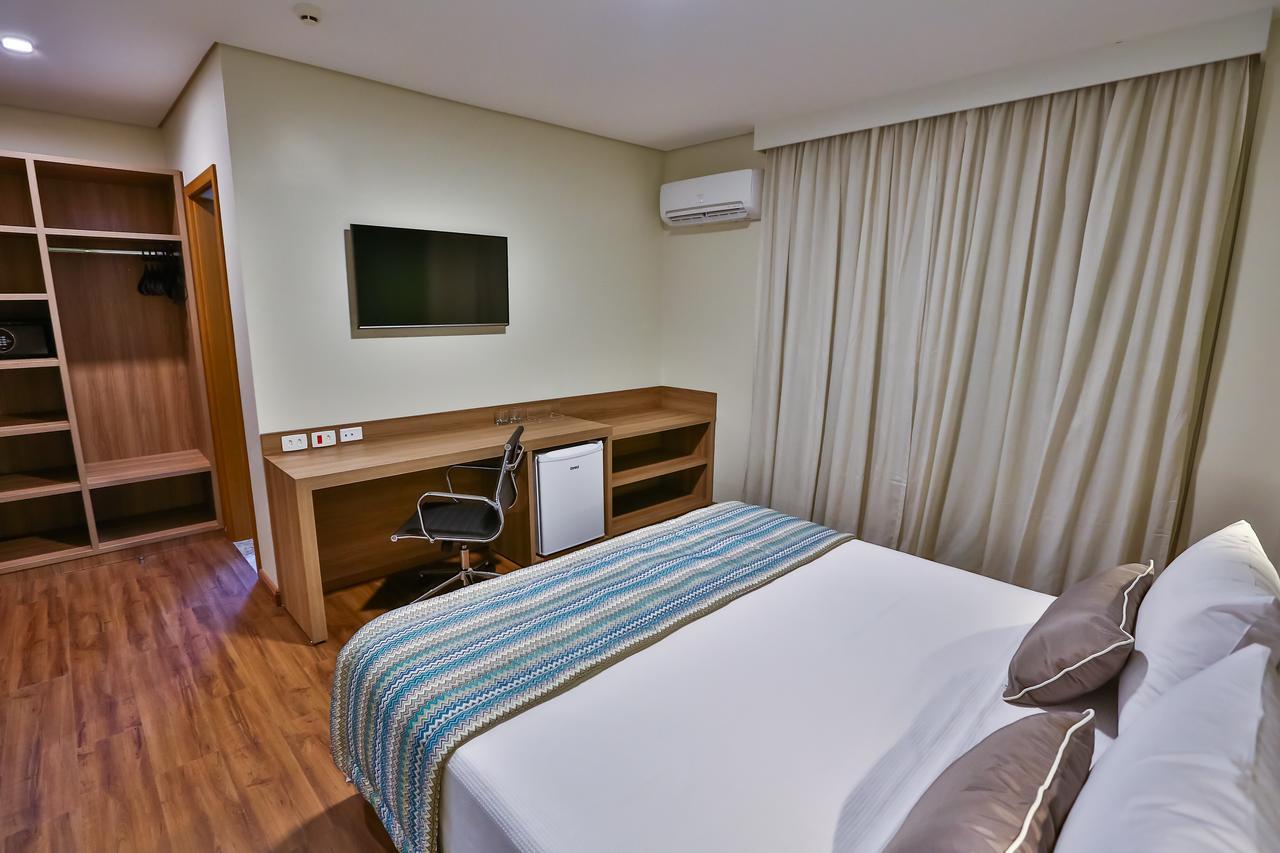 คอมฟอร์ท โฮเทล โมจี กัวคู Hotel โมจิ-กัวซู ภายนอก รูปภาพ