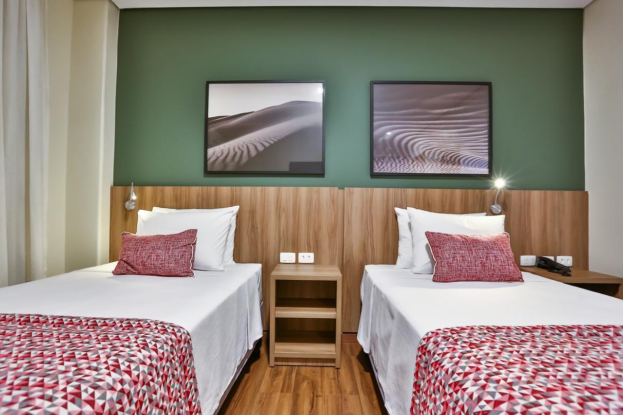 คอมฟอร์ท โฮเทล โมจี กัวคู Hotel โมจิ-กัวซู ภายนอก รูปภาพ
